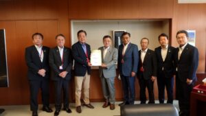 古川康国土交通副大臣へ国道17号上武国道建設期成同盟会　要望活動