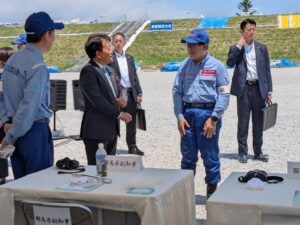 R8.5.16国土交通省水処理・国土保全局第74回利根川水系連合・総合水防演習 金子国交大臣と
